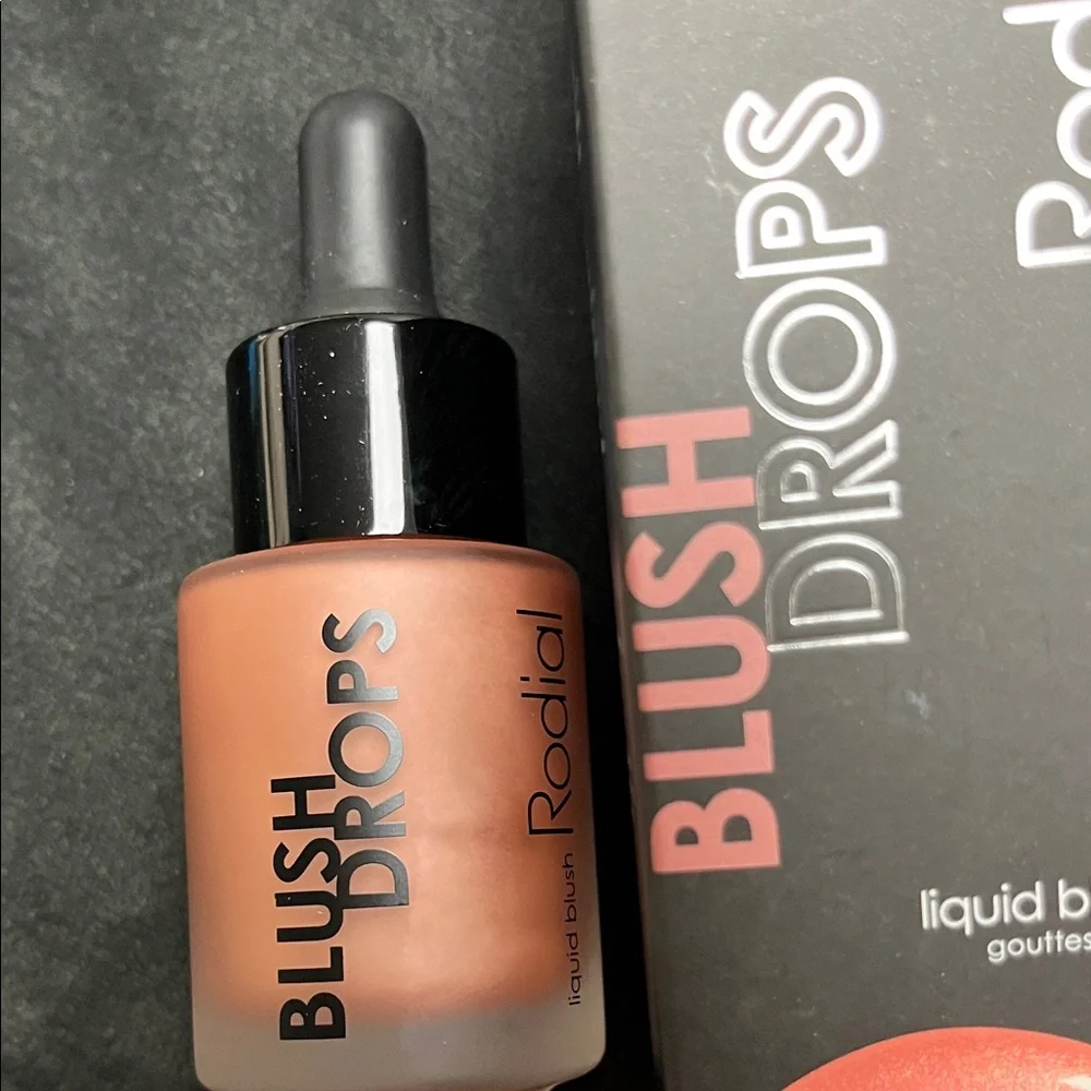 Rodial Liquid Blush in Black and Pink Packaging